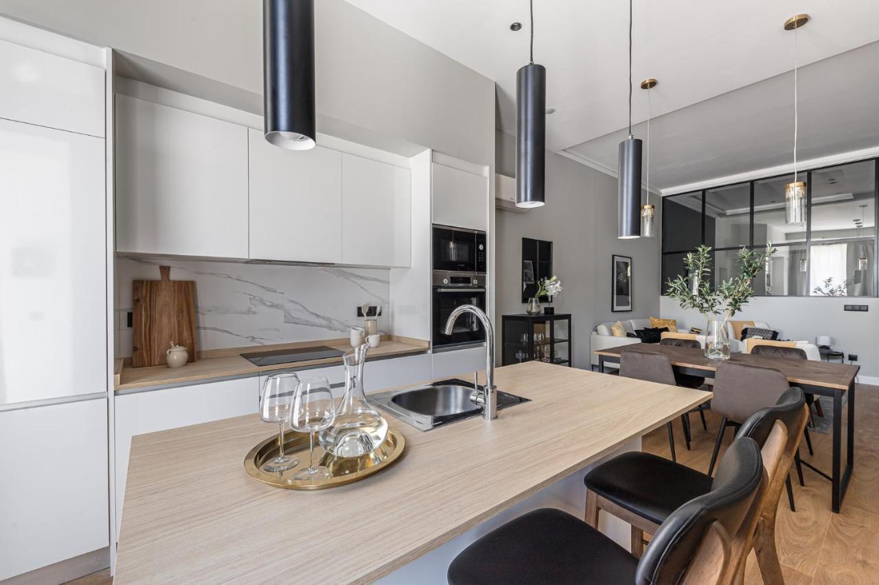 Totec Ventures Appartement Madrid Buitenkant foto