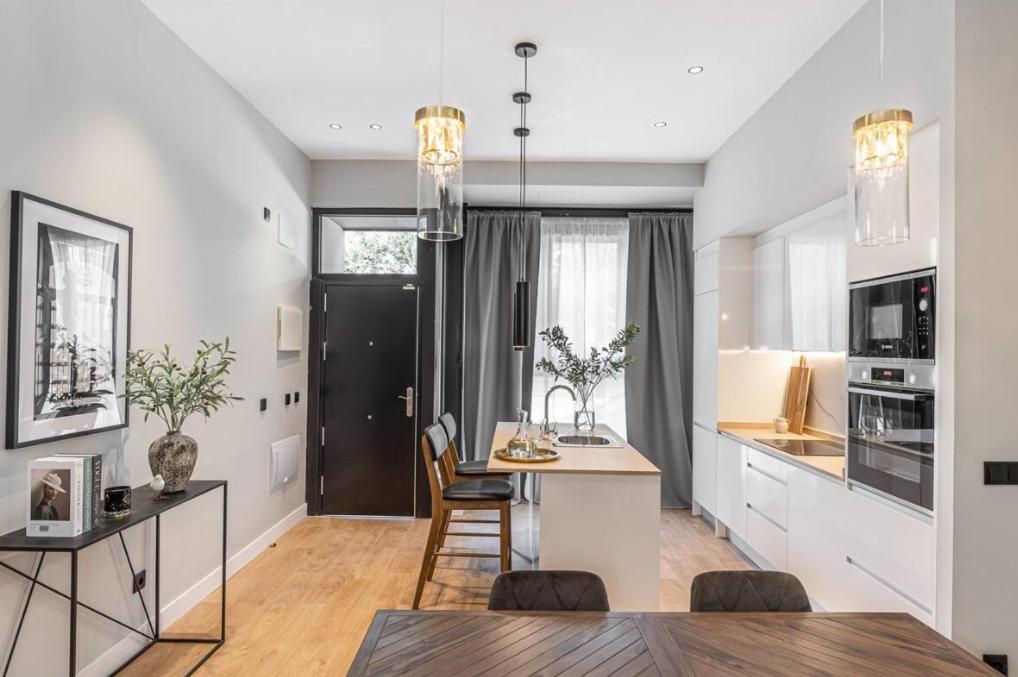 Totec Ventures Appartement Madrid Buitenkant foto
